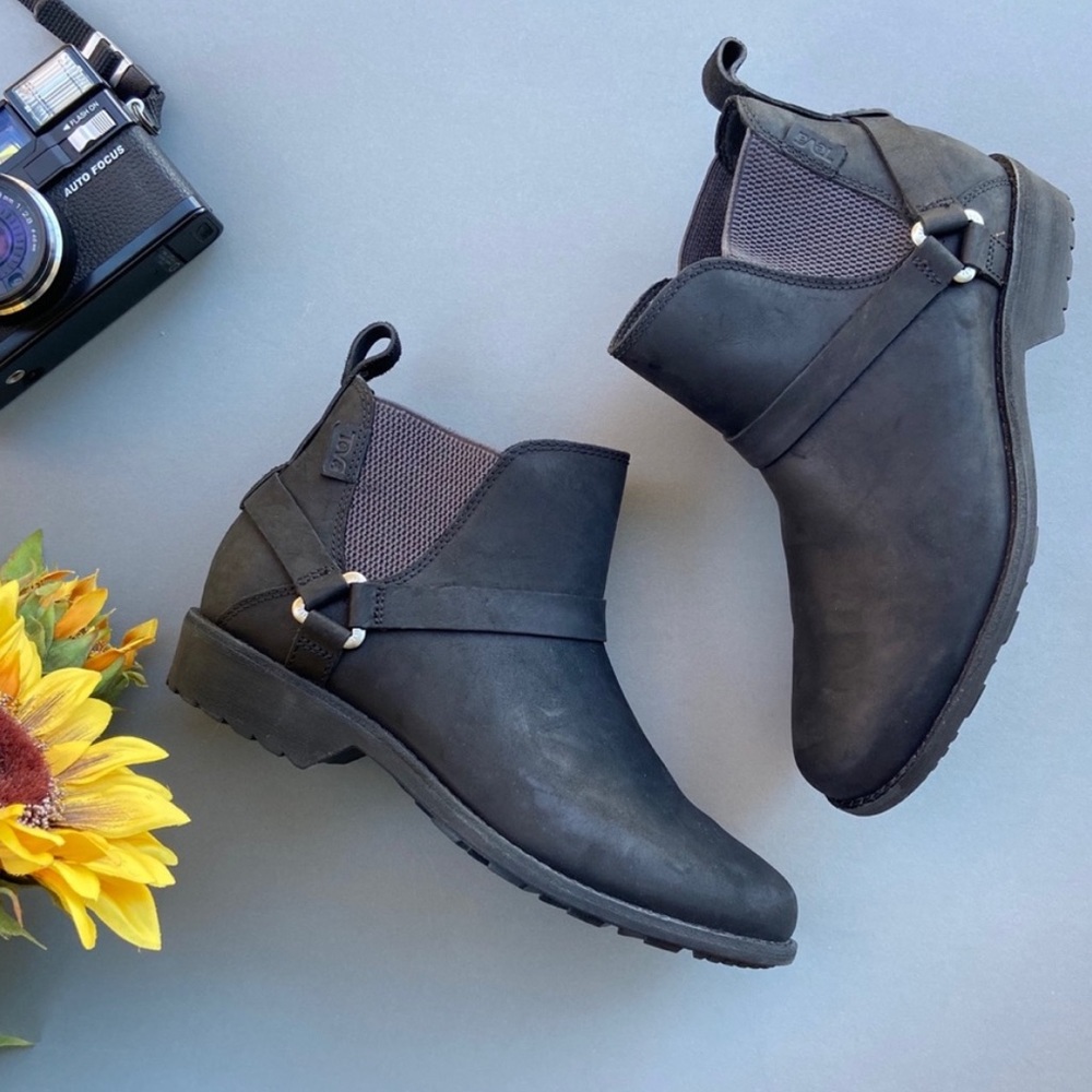Teva Ellery Chelsea Black Ankle Boot Sz 7